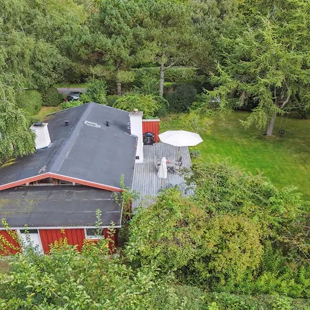 Сasa de vacaciones Lauri - 2-3km From The Sea By Interhome